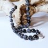 Schneeflocken Obsidian Kette mit Spirale